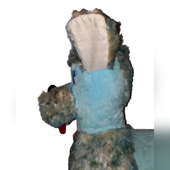 Amazing vintage plush blue poodle/childs chair with wooden legs. 22" high - Picture 4 of 14